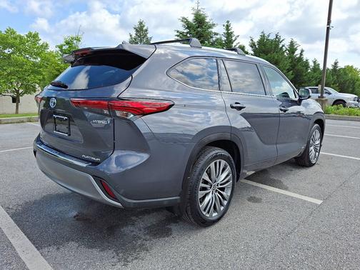 2020 Toyota Highlander Hybrid Limited Premium