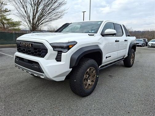 2025 Toyota Tacoma Base