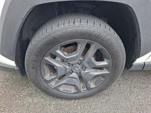Ice Cap 040 2023 Toyota RAV4 Adventure