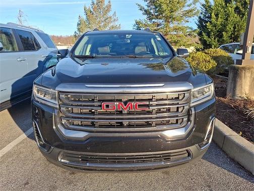 2022 GMC Acadia AT4
