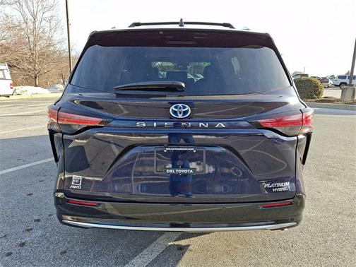 2024 Toyota Sienna Platinum