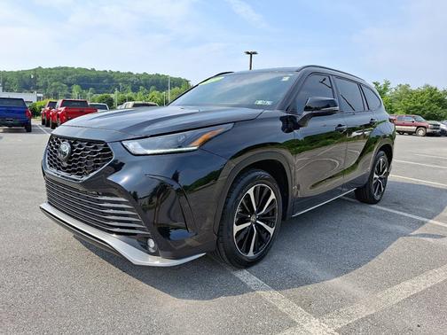 2022 Toyota Highlander XSE