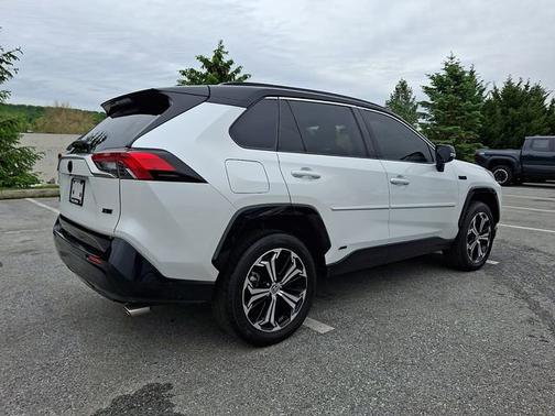 Wind Chill Pearl/Midnight Black Metallic 2023 Toyota RAV4 Prime XSE