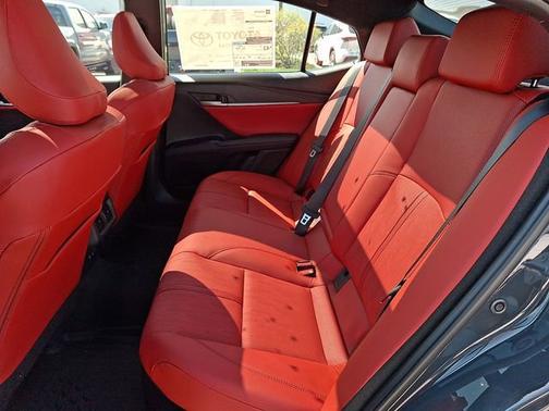 Underground   1L7 2026 Toyota Camry XSE