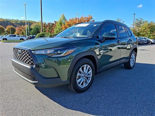 2024 Toyota Corolla Cross LE