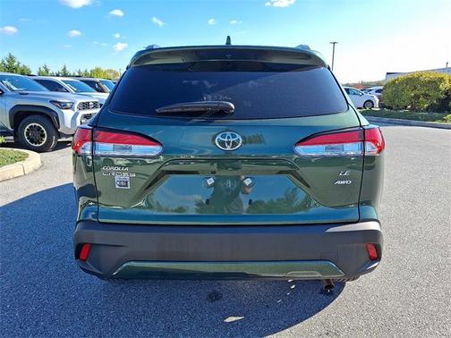 2024 Toyota Corolla Cross LE