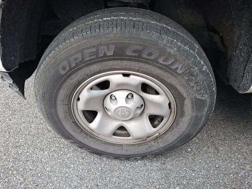 2023 Toyota Tacoma SR