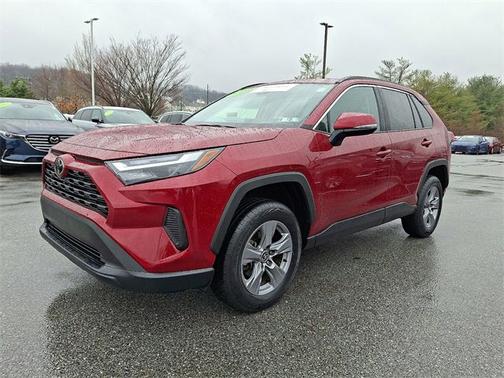 2022 Toyota RAV4 XLE