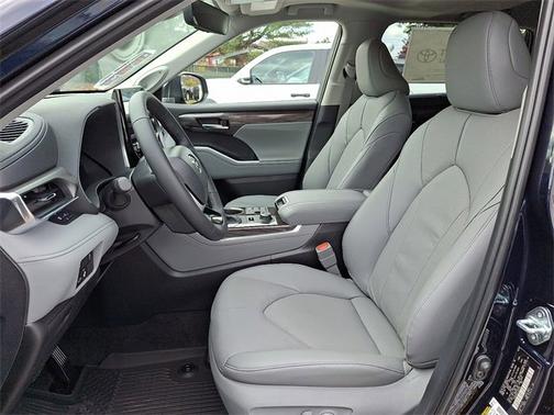 2026 Toyota Highlander Limited