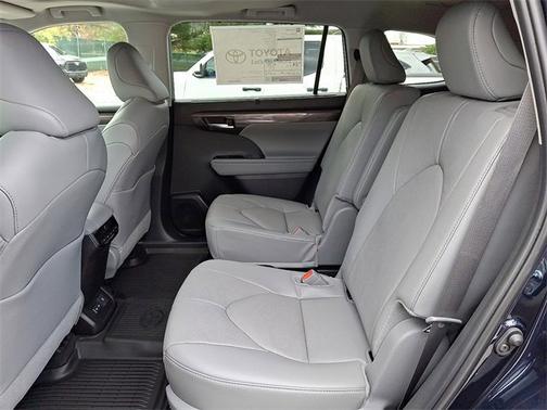 2026 Toyota Highlander Limited