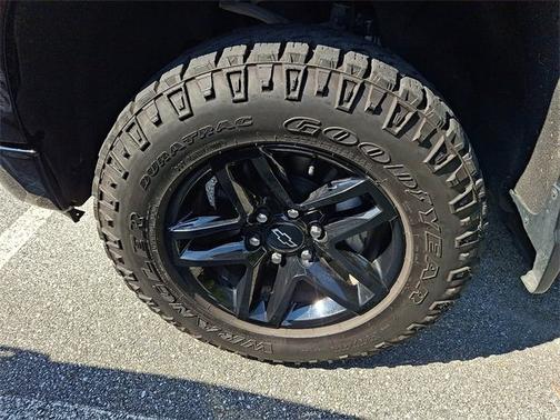 2022 Chevrolet Silverado 1500 Custom Trail Boss