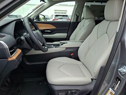 Heavy Metal   1L5 2026 Toyota Grand Highlander Platinum