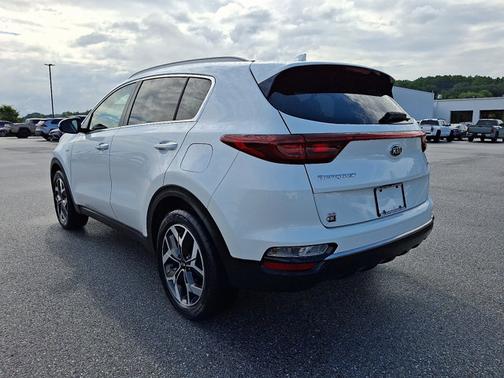 2020 Kia Sportage EX