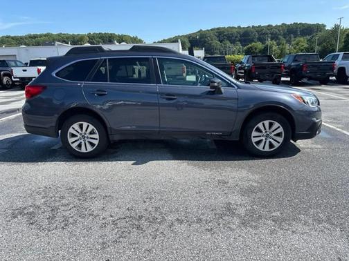 Carbide Gray Metallic 2017 Subaru Outback Premium