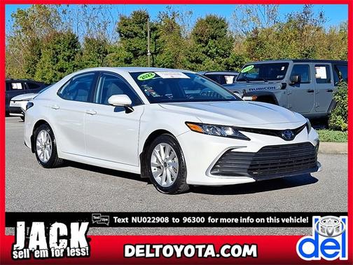 2022 Toyota Camry LE