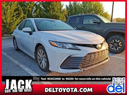 2022 Toyota Camry LE