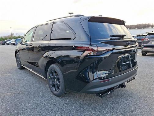 2026 Toyota Sienna Woodland Edition