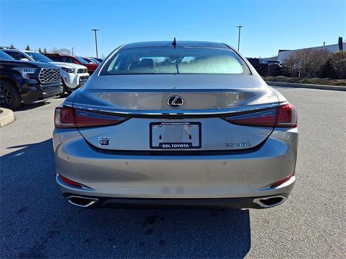 2019 Lexus ES 350 Premium