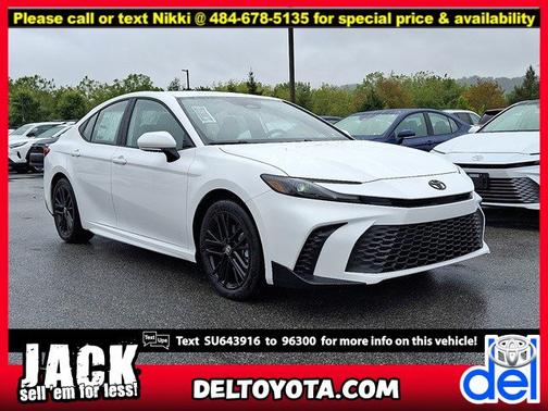 2025 Toyota Camry SE