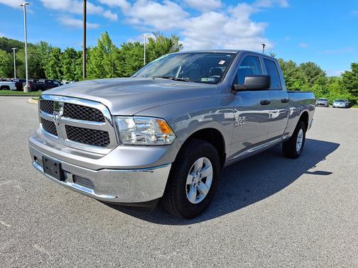 2024 RAM 1500 SLT