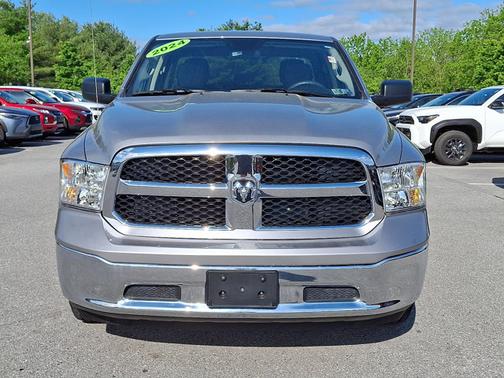 2024 RAM 1500 SLT