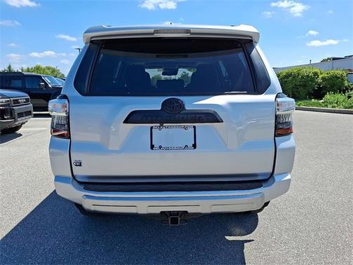2024 Toyota 4Runner TRD Off Road