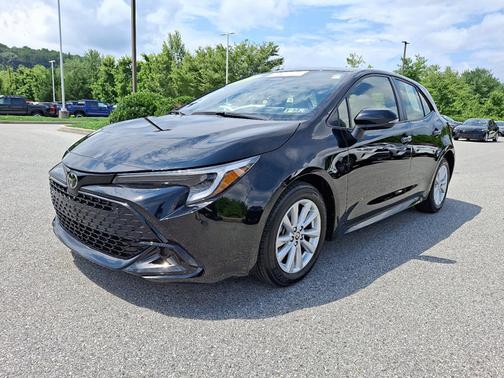 2023 Toyota Corolla Hatchback SE
