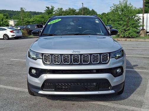 Silver Zynith Metallic Clearcoat 2025 Jeep Compass Limited