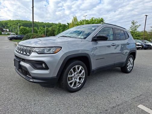 Billet Silver Metallic Clearcoat 2022 Jeep Compass Latitude Lux