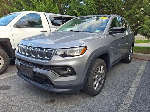 Billet Silver Metallic Clearcoat 2022 Jeep Compass Latitude Lux