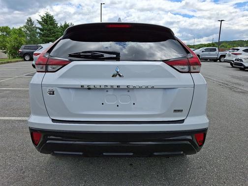 2022 Mitsubishi Eclipse Cross LE