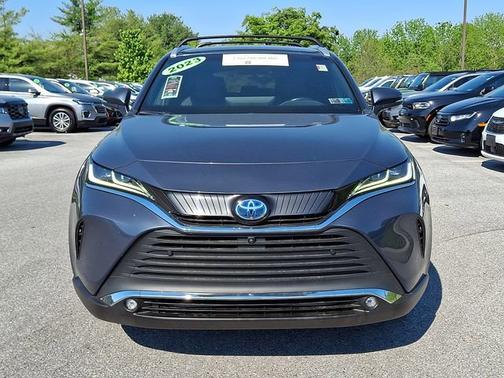 Coastal Gray Metallic 2023 Toyota Venza Limited