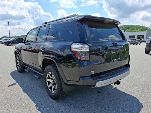 2023 Toyota 4Runner TRD Off Road