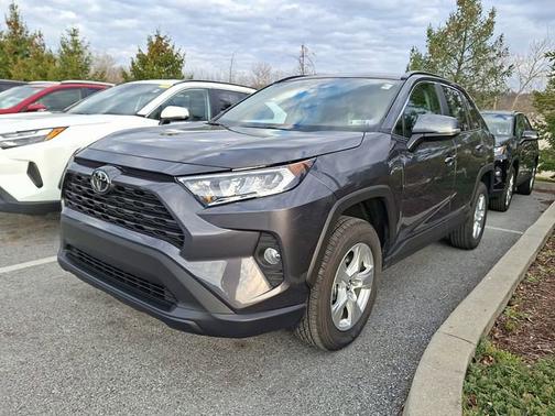 2020 Toyota RAV4 XLE
