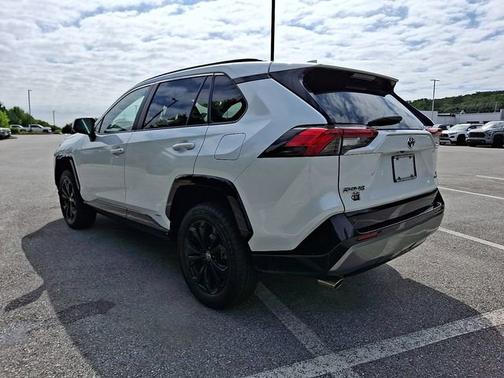 Wind Chill Pearl 2024 Toyota RAV4 Hybrid SE