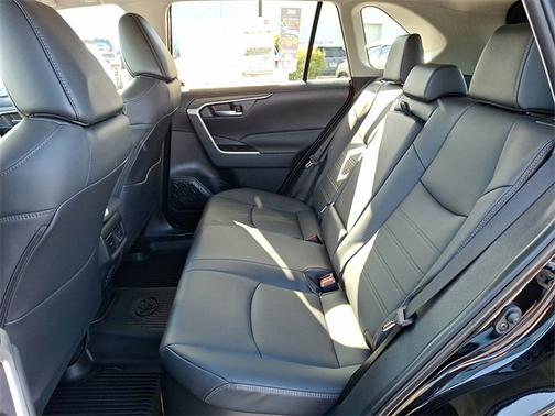 2025 Toyota RAV4 Hybrid XLE Premium