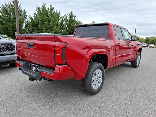 2025 Toyota Tacoma SR5