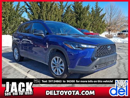 2025 Toyota Corolla Cross LE