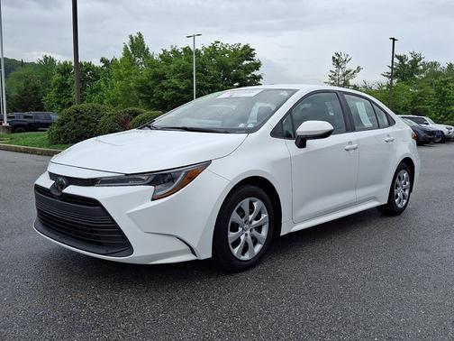 Ice Cap 2024 Toyota Corolla LE