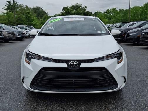 Ice Cap 2024 Toyota Corolla LE