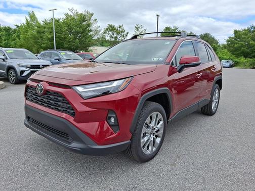 2025 Toyota RAV4 XLE Premium