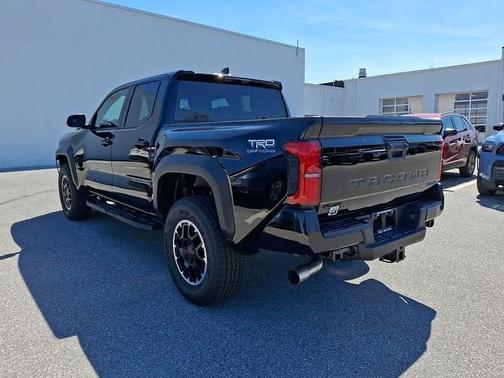 Black   202 2026 Toyota Tacoma TRD Off Road