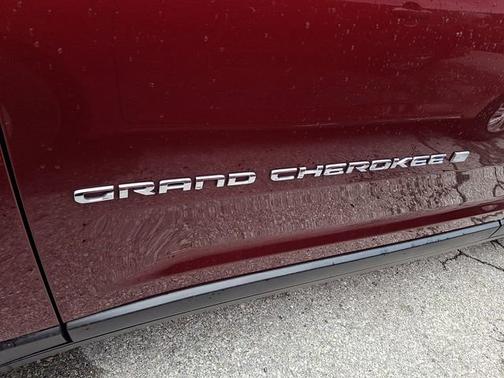 Velvet Red Pearlcoat 2021 Jeep Grand Cherokee L Laredo