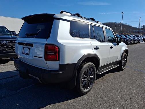 2026 Toyota Land Cruiser 