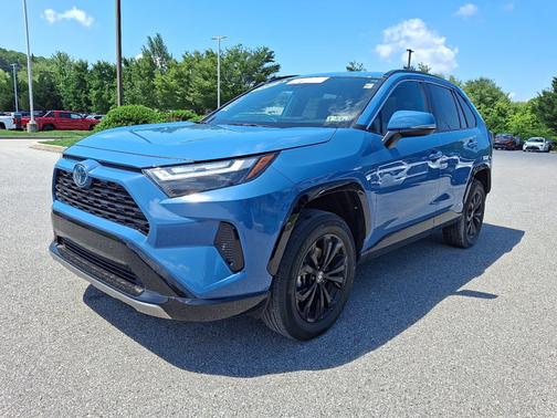 2024 Toyota RAV4 Hybrid SE