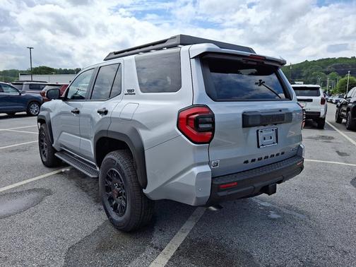 2025 Toyota 4Runner TRD Off Road
