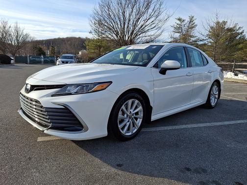 2021 Toyota Camry LE