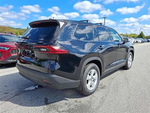 2025 Toyota Grand Highlander LE