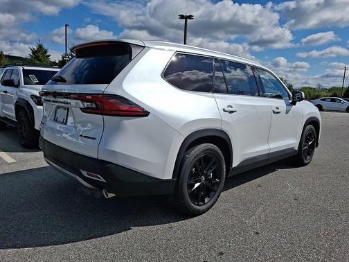 Wind Chill Pearl   089 2026 Toyota Grand Highlander Hybrid MAX Platinum