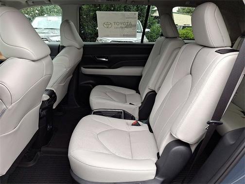 2025 Toyota Grand Highlander Platinum